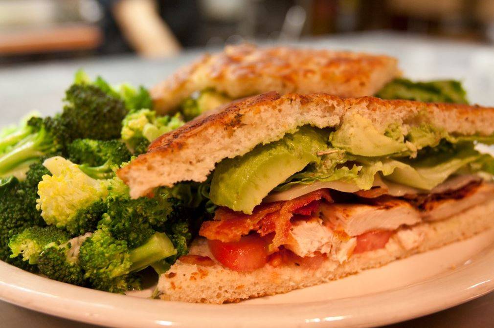 Olde Towne Tavern & Grille | restaurant | 835 Lawrenceville-Suwanee Rd, Lawrenceville, GA 30043, USA | 7703390909 OR +1 770-339-0909