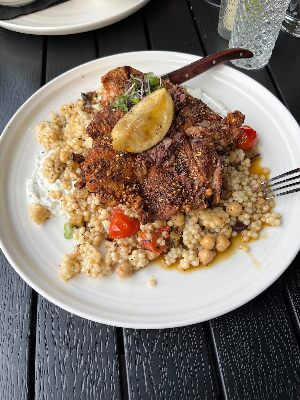 Pitchfork | restaurant | 1070 Ghent Rd, Akron, OH 44333, USA | 3307542551 OR +1 330-754-2551