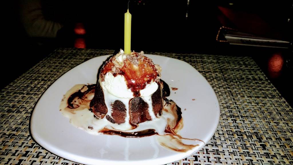 McCormick & Schmicks Seafood & Steaks | restaurant | 3001 Butterfield Rd, Oak Brook, IL 60523, USA | 6305713700 OR +1 630-571-3700