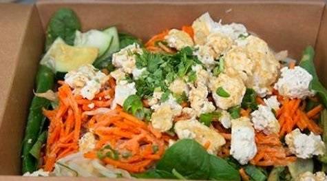 Grabbagreen Food + Juice | restaurant | 222 Broadway, San Diego, CA 92101, USA | 6192681900 OR +1 619-268-1900