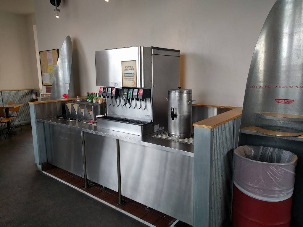 Chipotle Mexican Grill | restaurant | 5565 Auto Mall Pkwy, Fremont, CA 94538, USA | 5109799397 OR +1 510-979-9397