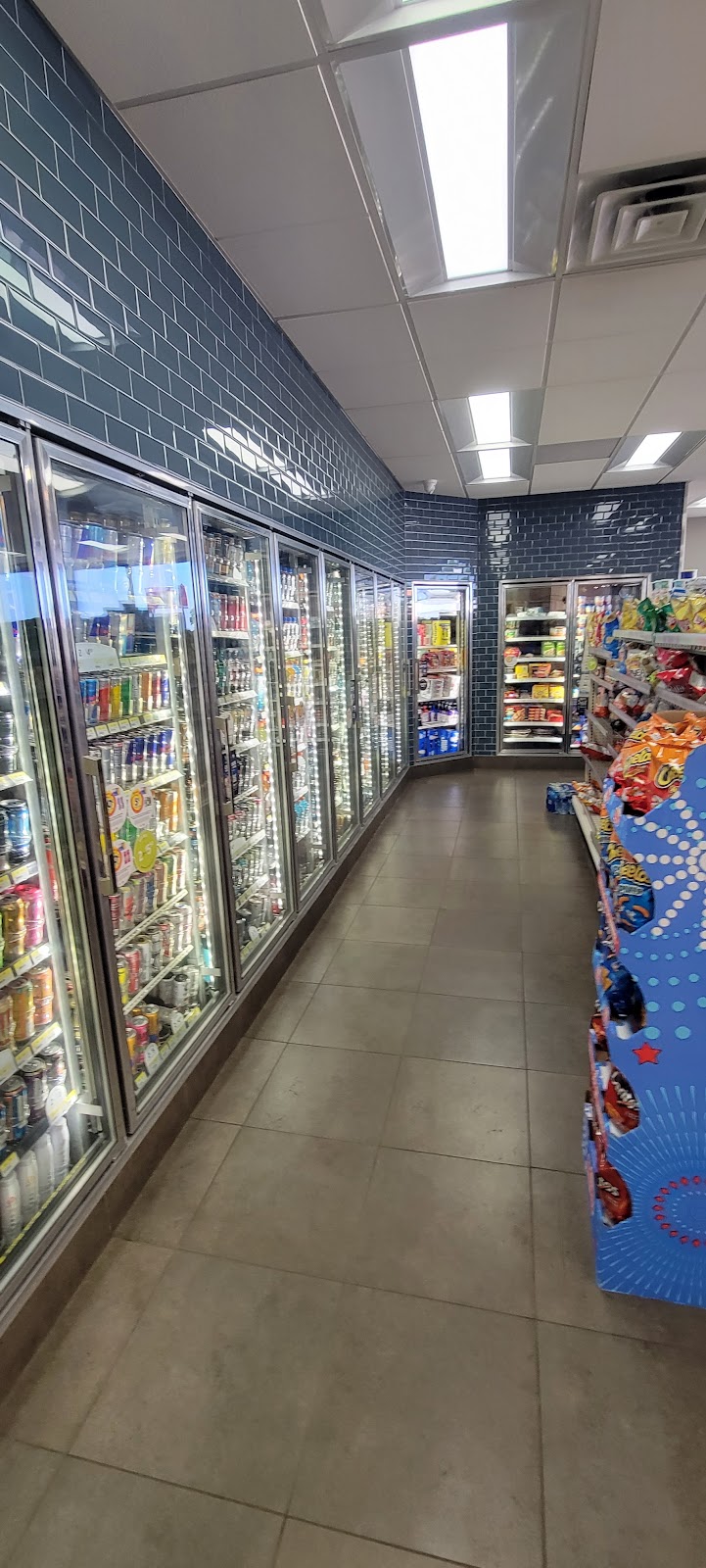 Johnnys Markets | meal takeaway | 1223 W Michigan Ave, Three Rivers, MI 49093, USA | 2692738090 OR +1 269-273-8090