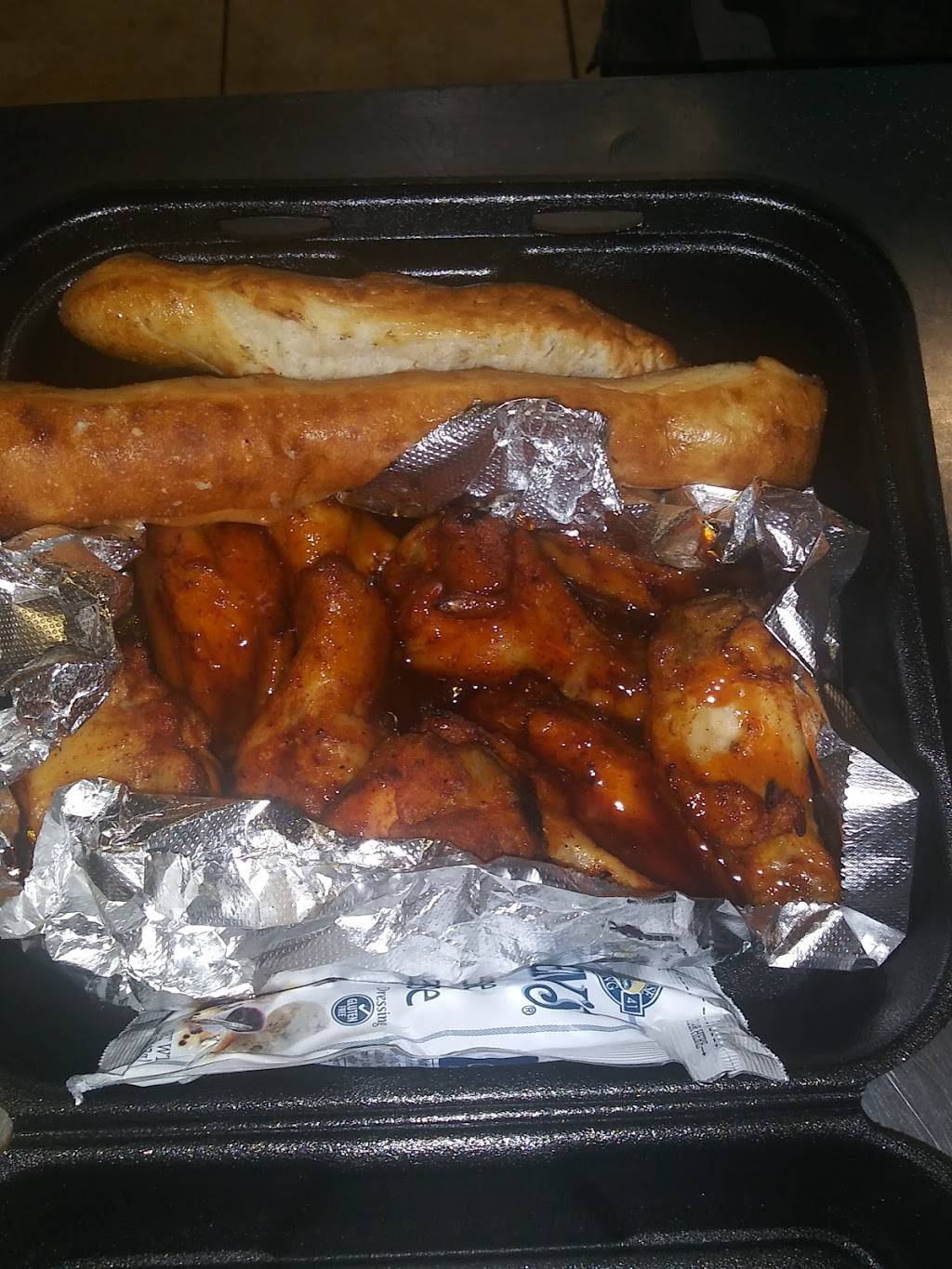 Zoners Pizza, Wings & Waffles - St. Augustine | restaurant | 3915 A1A S Suite #105, St. Augustine, FL 32080, USA | 9044602792 OR +1 904-460-2792