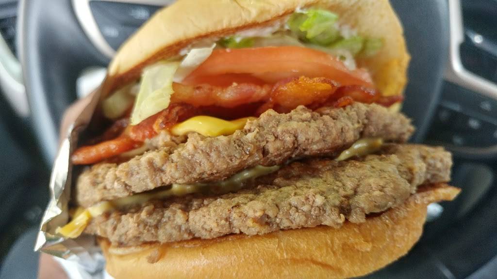 Sonic Drive-In | restaurant | 1380 Deer Park Ave, North Babylon, NY 11703, USA | 6312422700 OR +1 631-242-2700