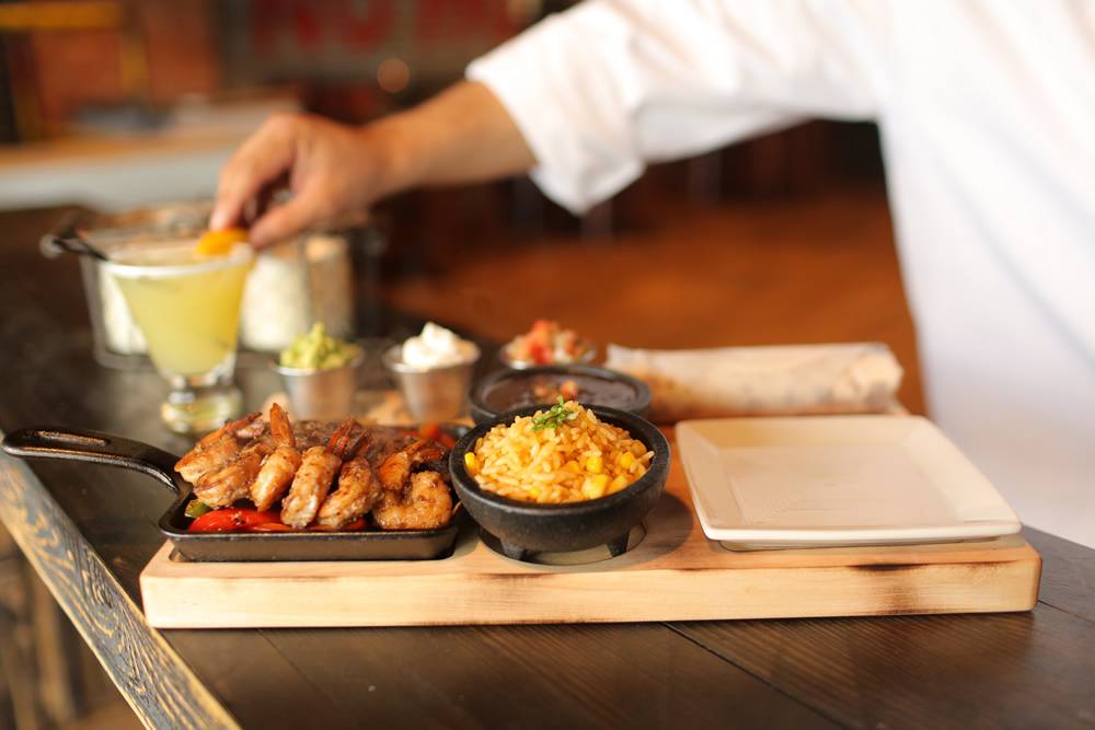 Mesita | restaurant | 212 Merrick Rd, Rockville Centre, NY 11570, USA | 5162829900 OR +1 516-282-9900