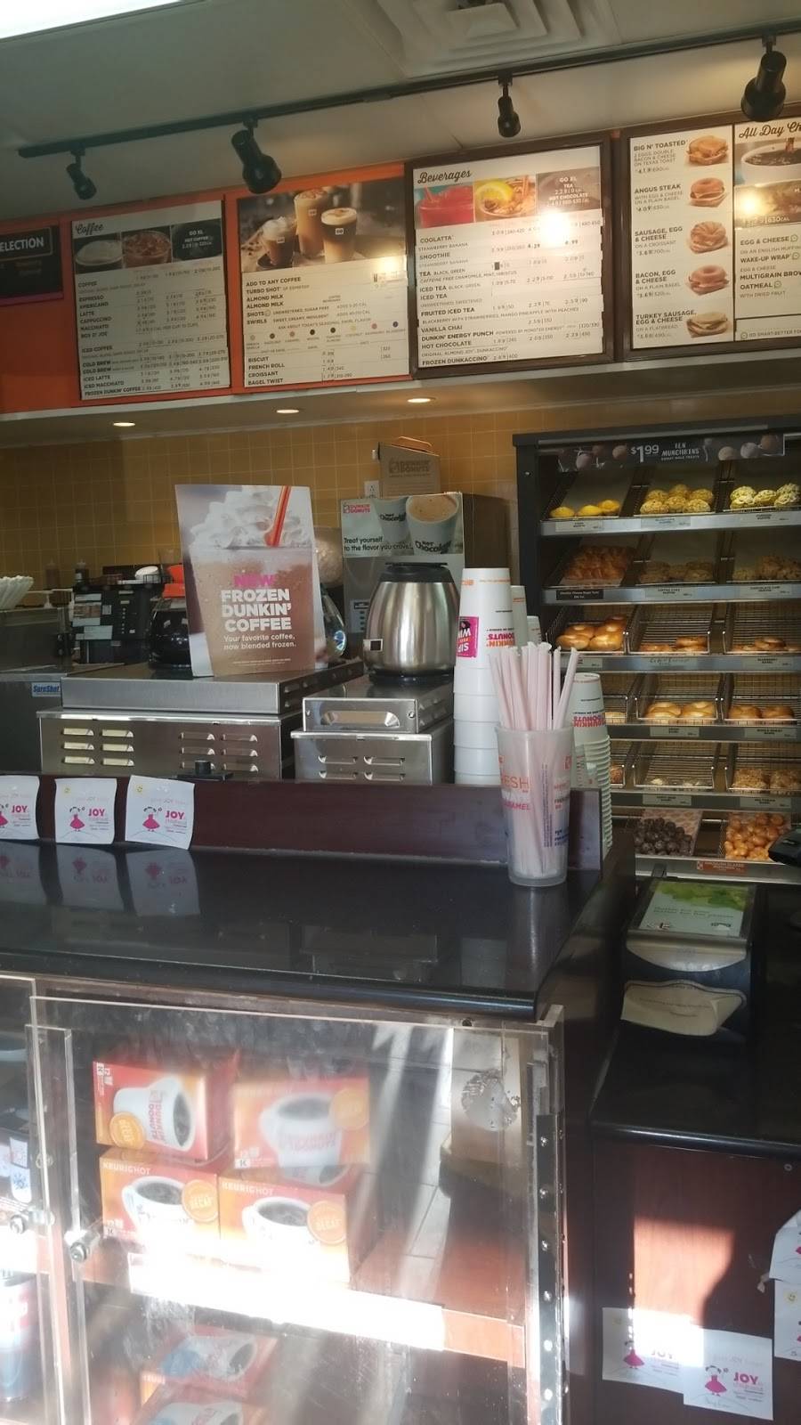Dunkin | cafe | 3218 Willits Rd, Philadelphia, PA 19136, USA | 2156736800 OR +1 215-673-6800