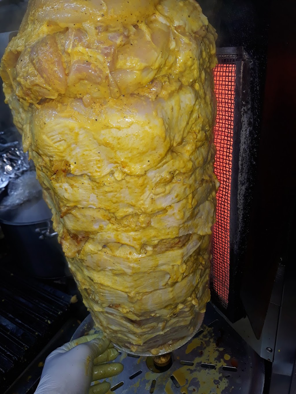 King Of Shawarma And Kebab Abu Khedro | restaurant | 8719 Wurzbach Rd, San Antonio, TX 78240, USA | 2107191335 OR +1 210-719-1335