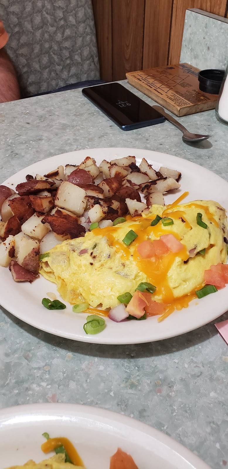 Country Waffles | restaurant | 5252 Balboa Ave, San Diego, CA 92117, USA | 8588361207 OR +1 858-836-1207