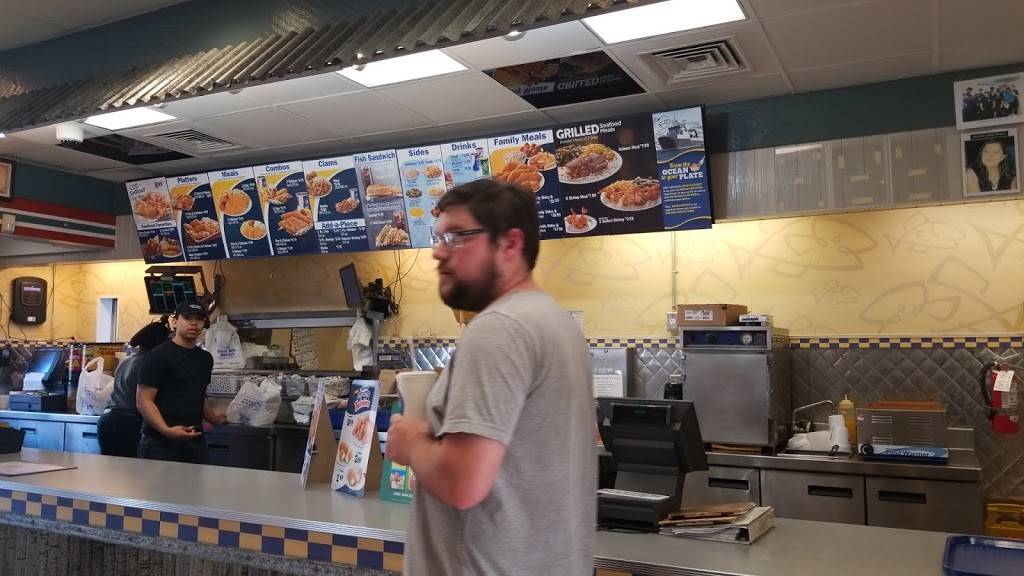 Long John Silvers | restaurant | 211 W Palm Valley Blvd, Round Rock, TX 78664, USA | 5123887678 OR +1 512-388-7678