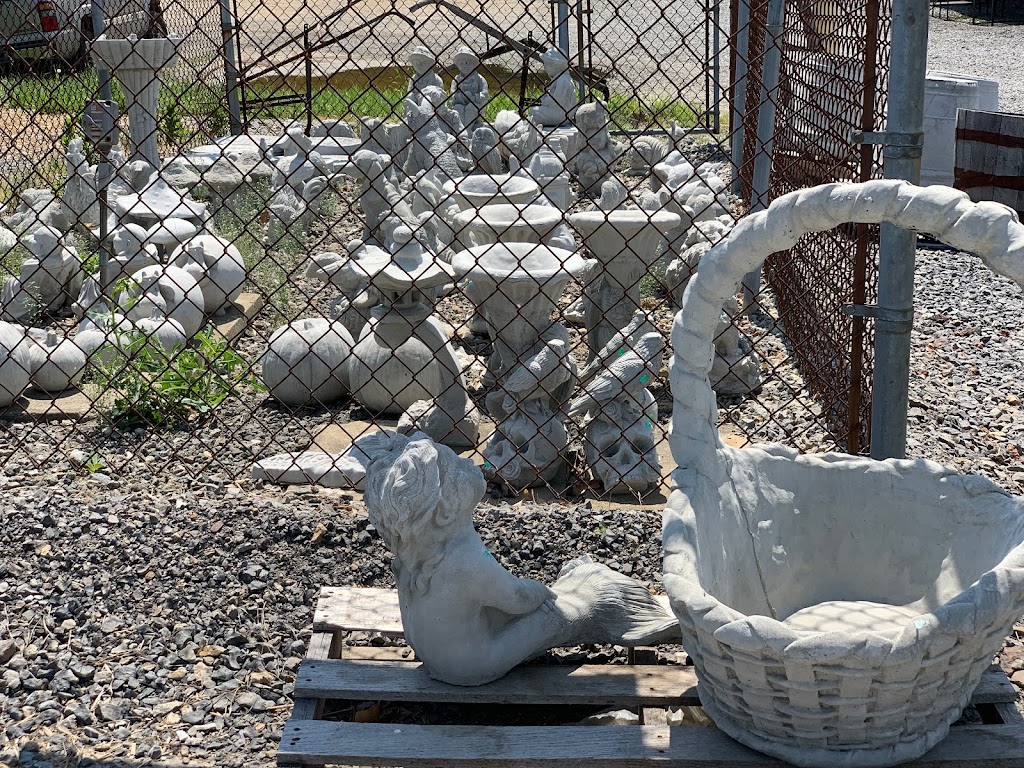 Petro Plus | restaurant | 3270 Saranac Dr, Sharpsville, PA 16150, USA | 7249621132 OR +1 724-962-1132