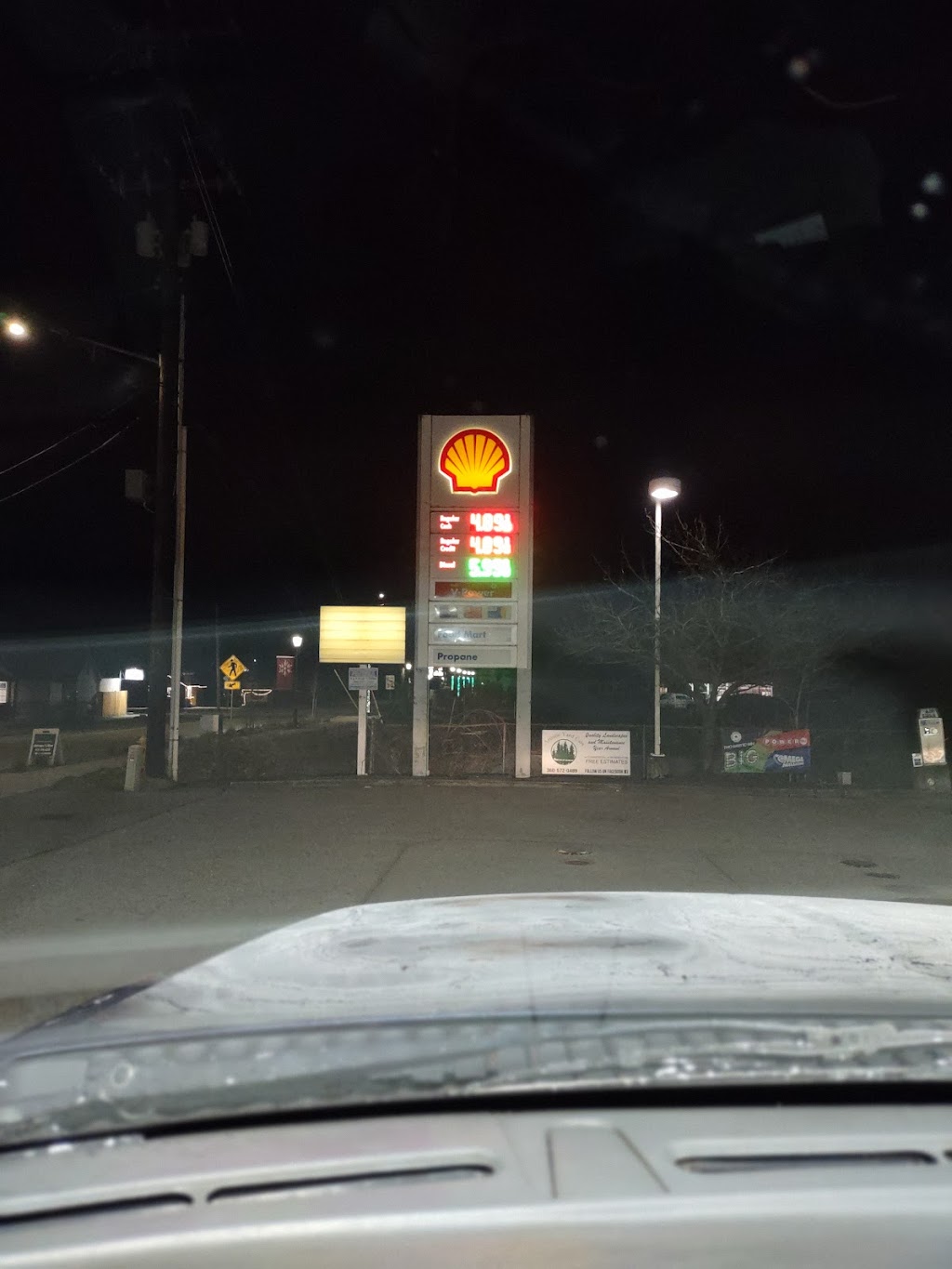 Shell | restaurant | 107 W Stanley St, Granite Falls, WA 98252, USA | 3606912012 OR +1 360-691-2012