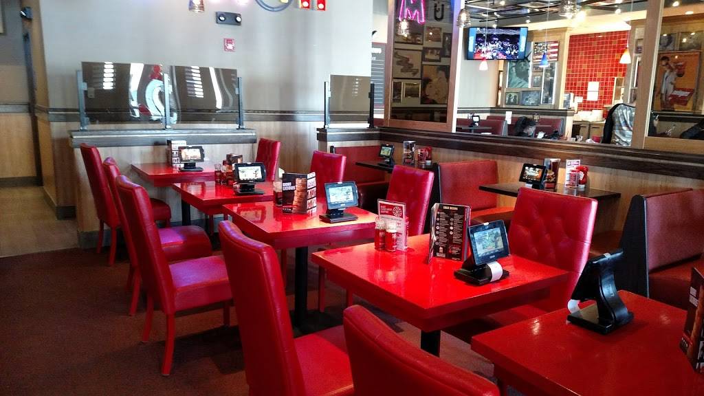 Red Robin Gourmet Burgers and Brews | restaurant | 2220 Bergen Town Center, Paramus, NJ 07652, USA | 2018430807 OR +1 201-843-0807
