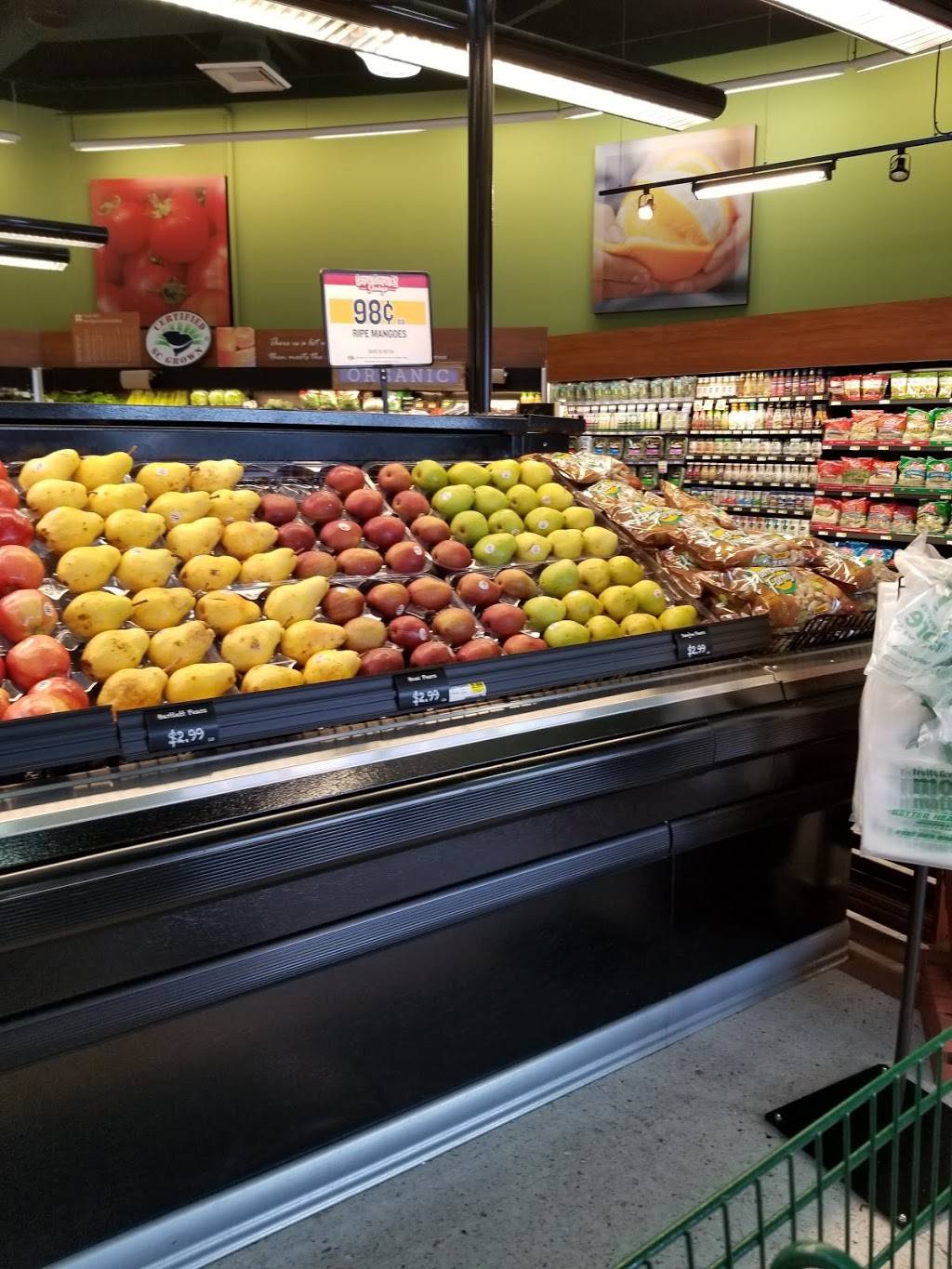 Lowes Foods on Cipriana Drive | bakery | 970 Cipriana Dr, Myrtle Beach, SC 29572, USA | 8438392115 OR +1 843-839-2115