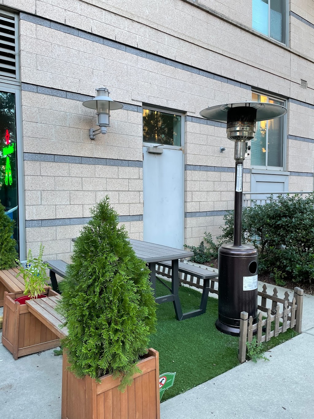 Side Door Pizza | meal takeaway | 909 New Jersey Ave SE, Washington, DC 20003, USA | 2028179302 OR +1 202-817-9302