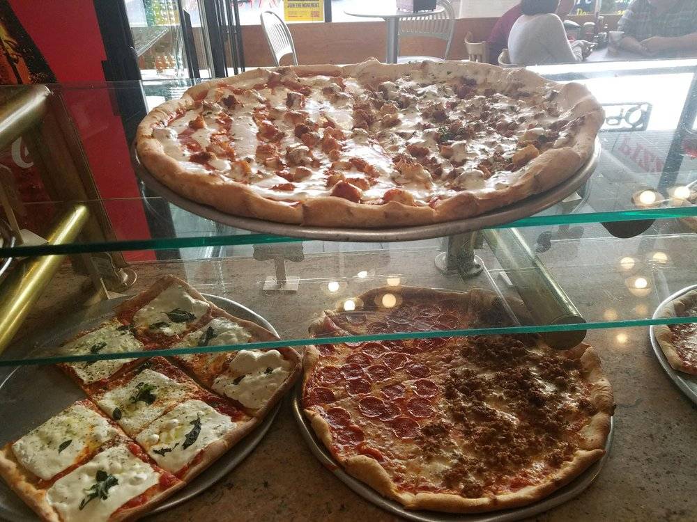 Attilios Pizza & Restaurant | meal delivery | 1825 NJ-35, Wall Township, NJ 07719, USA | 7325560588 OR +1 732-556-0588