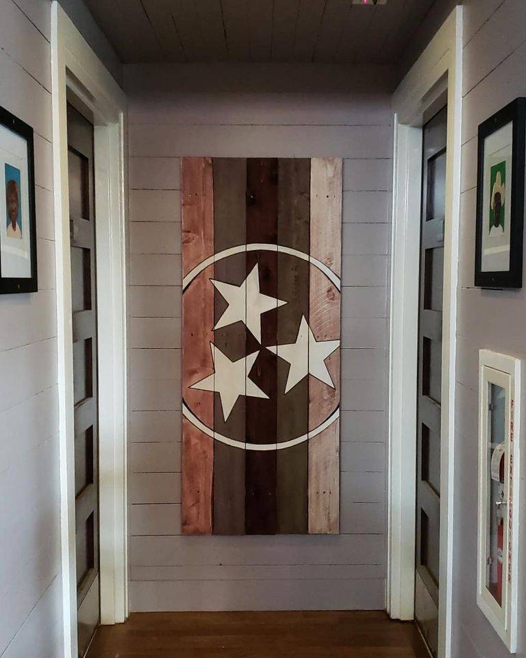 Bottle Cap | restaurant | 2403 12th Ave S, Nashville, TN 37204, USA | 6159150732 OR +1 615-915-0732