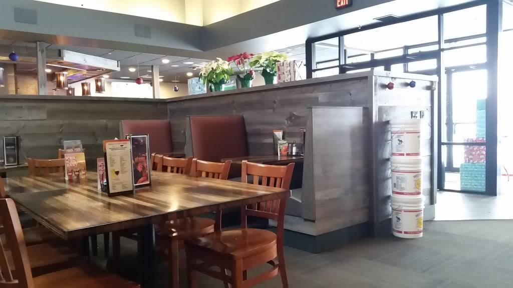 Charcoal Grill | restaurant | 111 W Ryan Rd, Oak Creek, WI 53154, USA | 4142169202 OR +1 414-216-9202