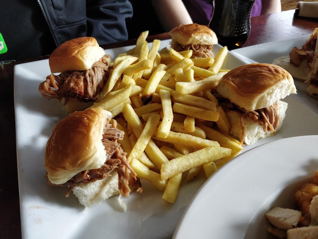 Hudson Station | restaurant | 440 9th Ave, New York, NY 10001, USA | 2122444406 OR +1 212-244-4406