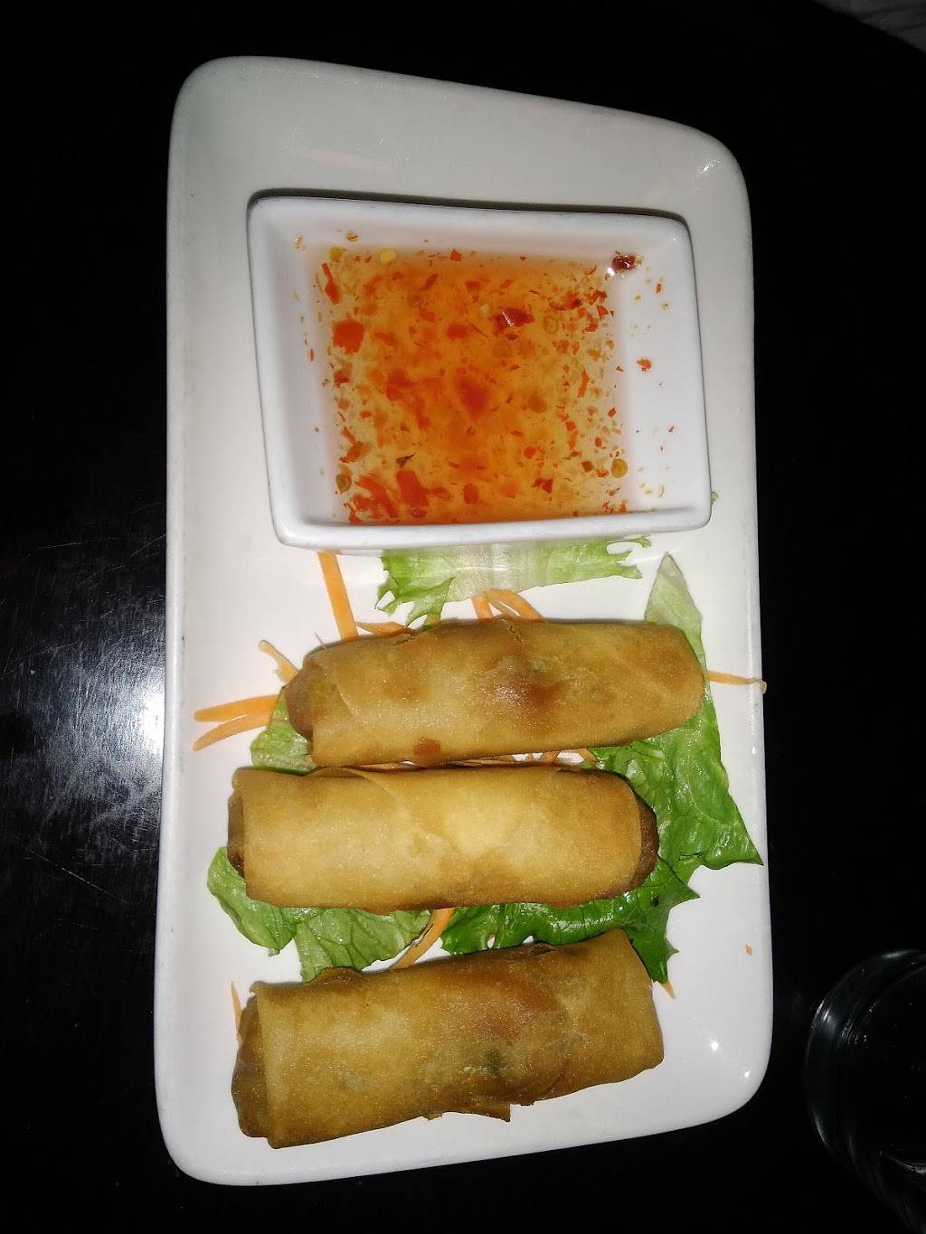 Charm Thai | restaurant | 2514 L St NW, Washington, DC 20037, USA | 2023332460 OR +1 202-333-2460