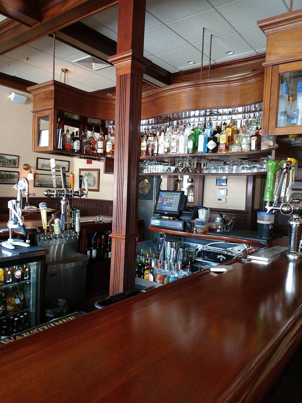 OHaras Food & Spirits | restaurant | 1185 Walnut St, Newton Highlands, MA 02461, USA | 6179656785 OR +1 617-965-6785