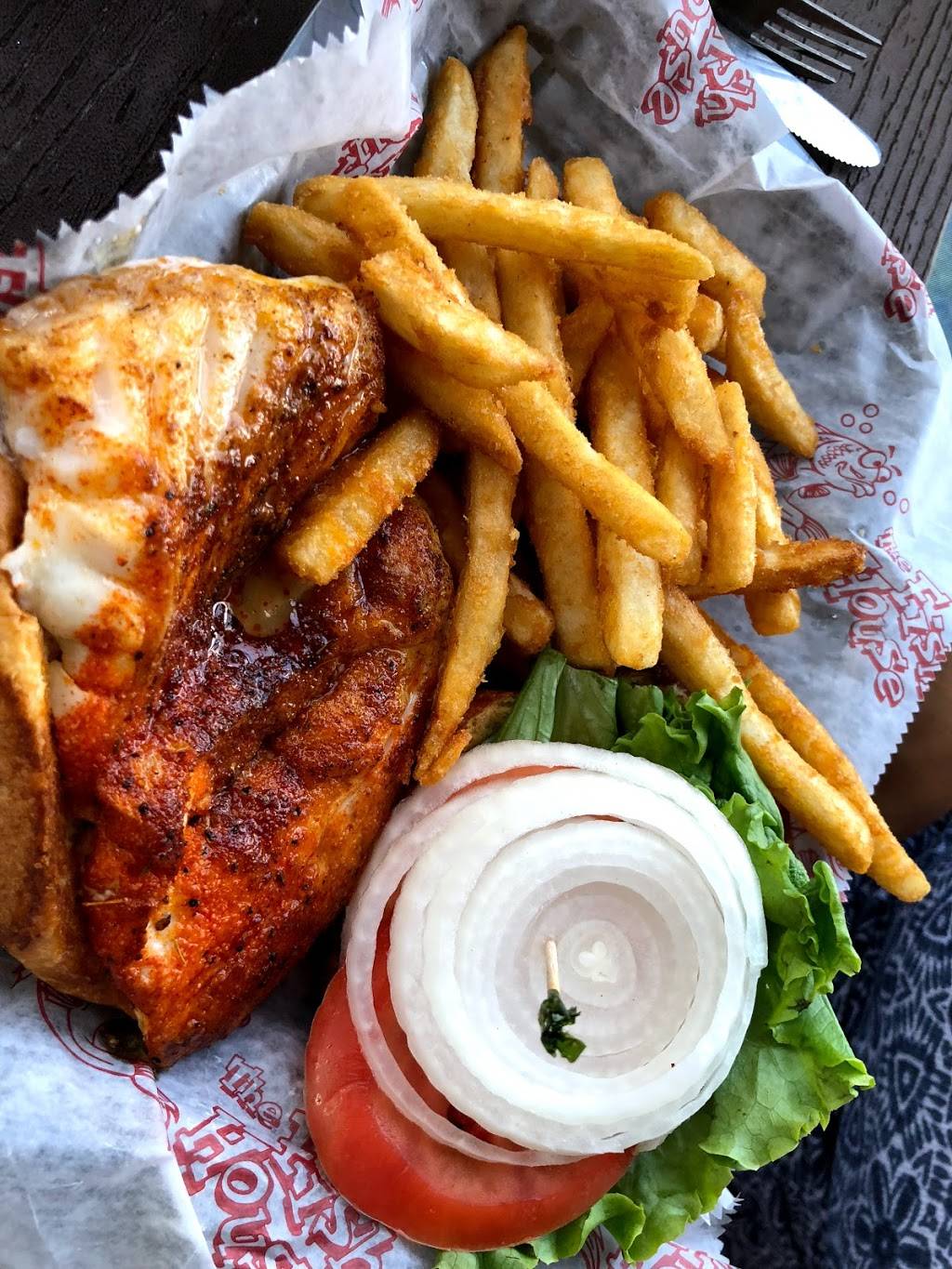 The Fish House Restaurant | restaurant | 4685 Bonita Beach Rd SW, Bonita Springs, FL 34134, USA | 2394955770 OR +1 239-495-5770