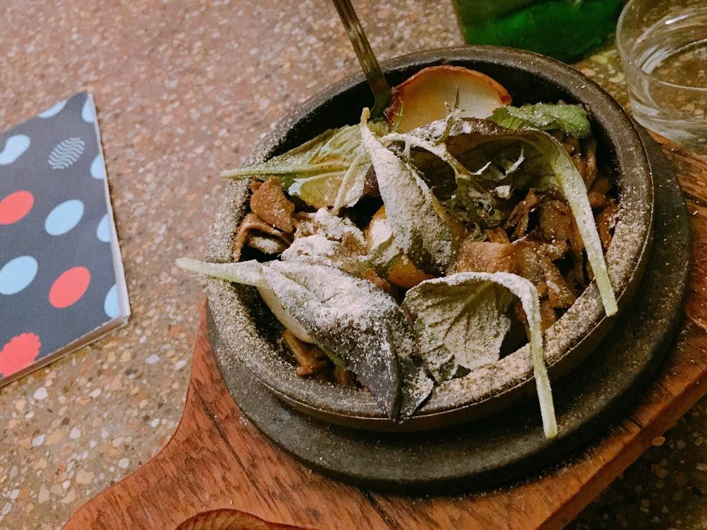 Parachute | restaurant | 3500 N Elston Ave, Chicago, IL 60618, USA | 7736541460 OR +1 773-654-1460