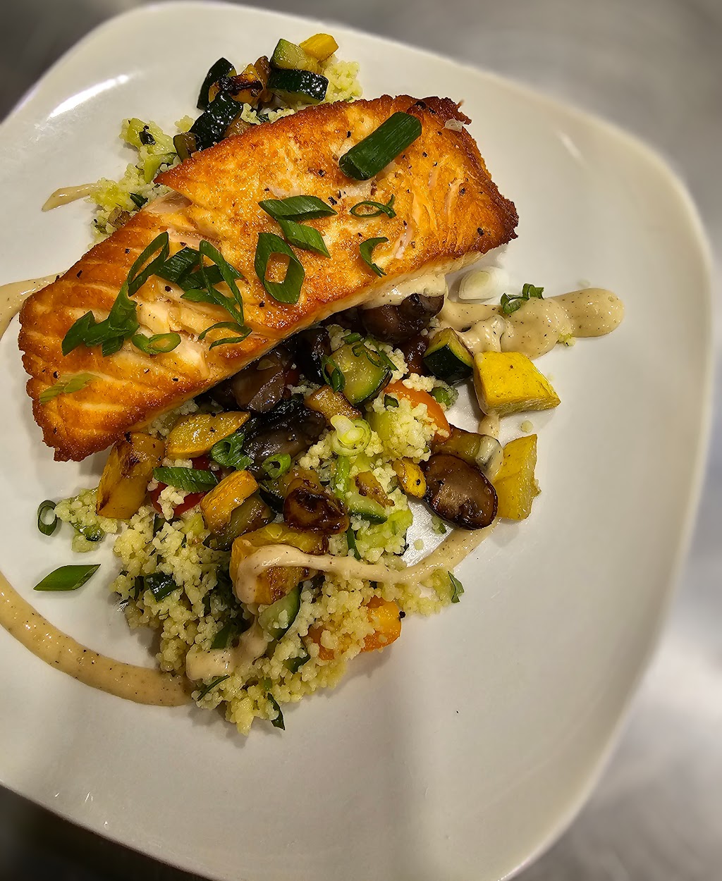 Artesan Taproom | restaurant | 18767 Main St, Groveland, CA 95321, USA | 2099624000 OR +1 209-962-4000