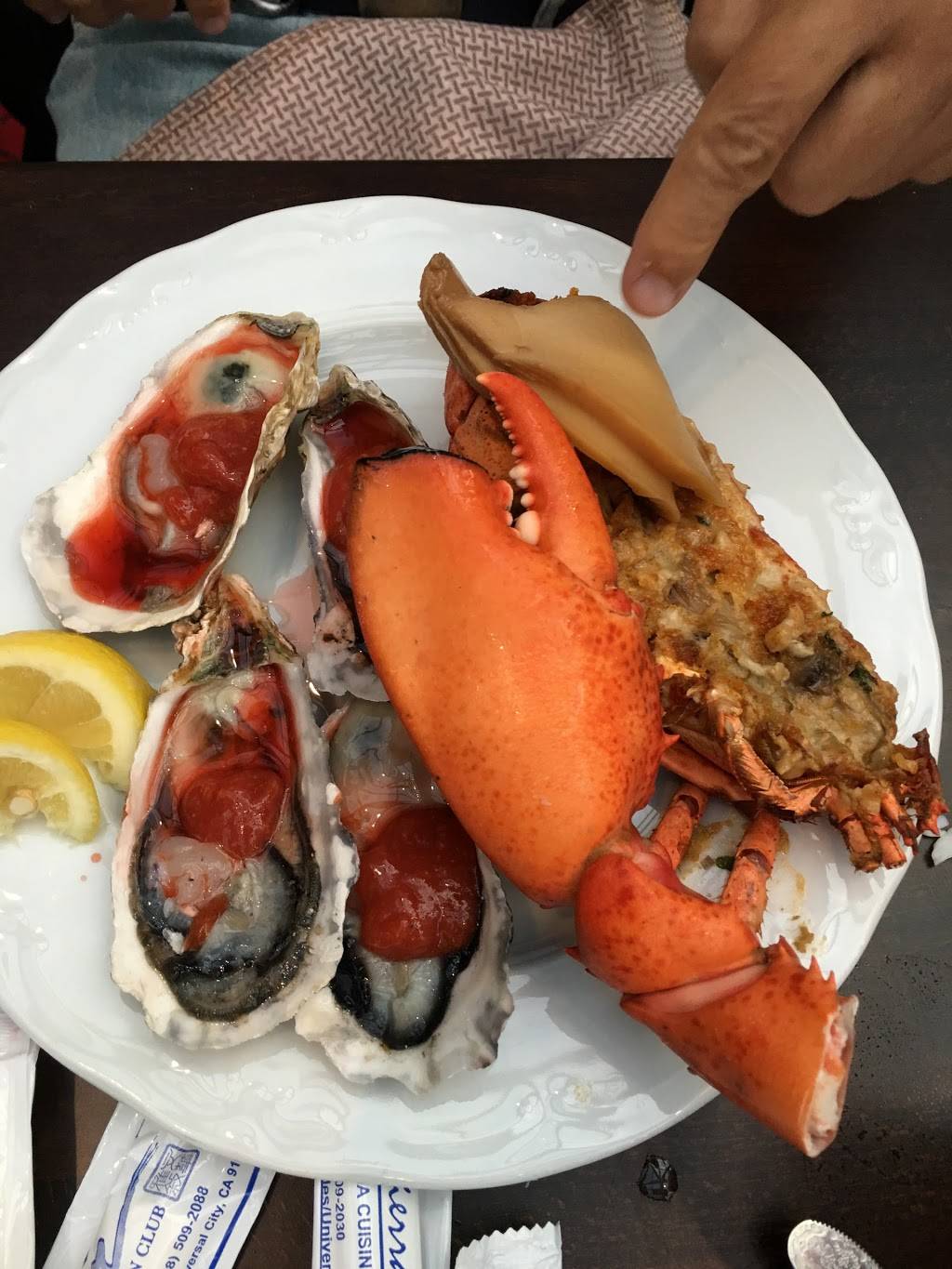 Cafe Sierra | cafe | 555 Universal Hollywood Dr, Universal City, CA 91608, USA | 8185092030 OR +1 818-509-2030