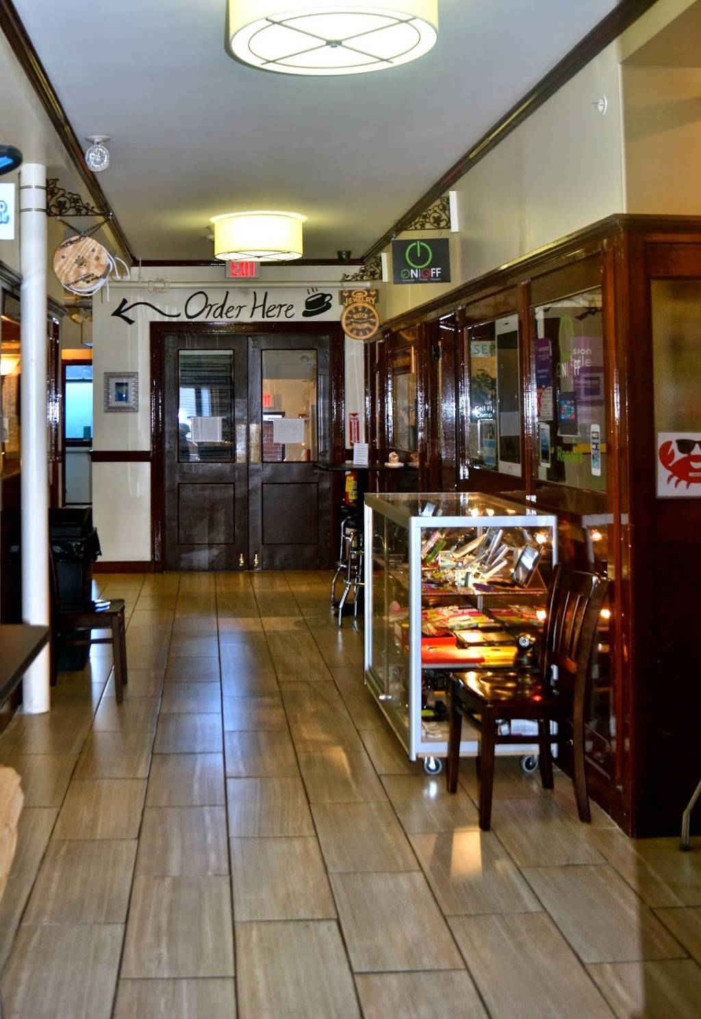 Maverick Marketplace Cafe | cafe | 154 Maverick St, Boston, MA 02128, USA | 6174556232 OR +1 617-455-6232