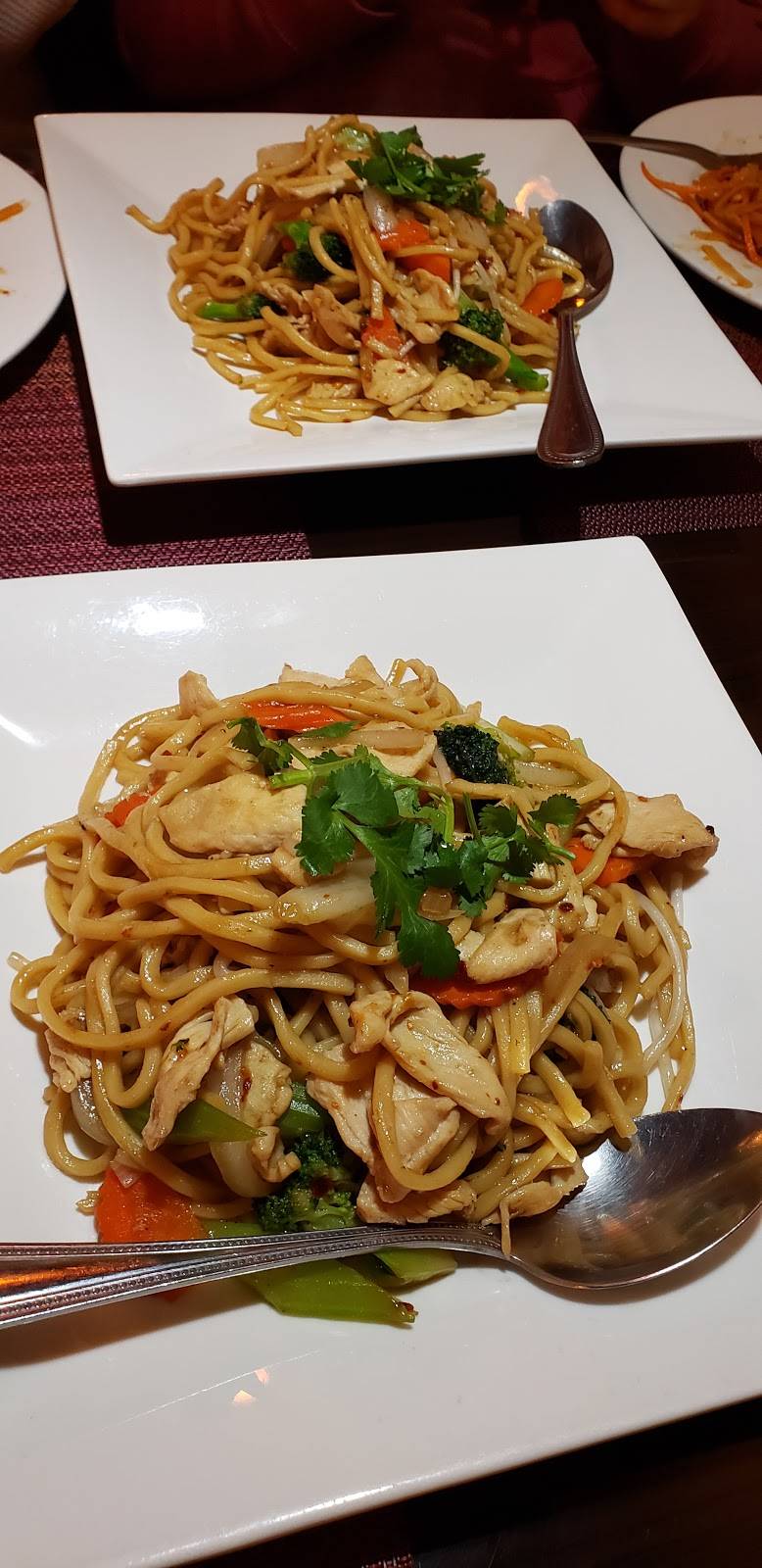 Ju Ju Thai Cuisine | restaurant | 235 W Main St, Turlock, CA 95380, USA | 2098158424 OR +1 209-815-8424