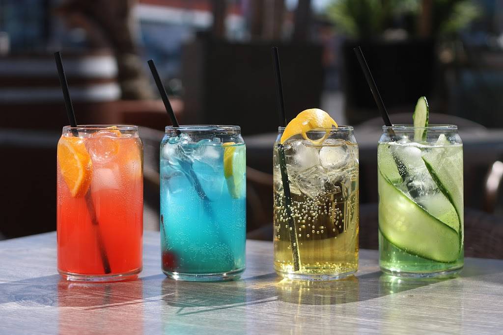 DIVALIVA | restaurant | 205 Promenade Du Centropolis, Laval, QC H7T 0B3, Canada | 4506886588 OR +1 450-688-6588