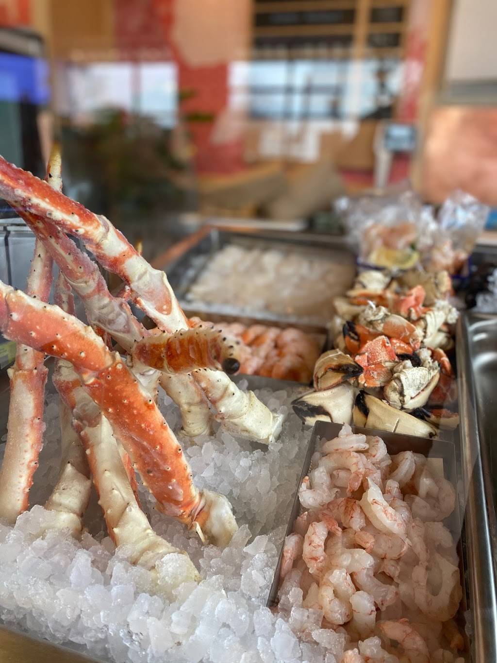 The Market at Fresh Catch | restaurant | 5933 Main St, Williamsville, NY 14221, USA | 7162717653 OR +1 716-271-7653