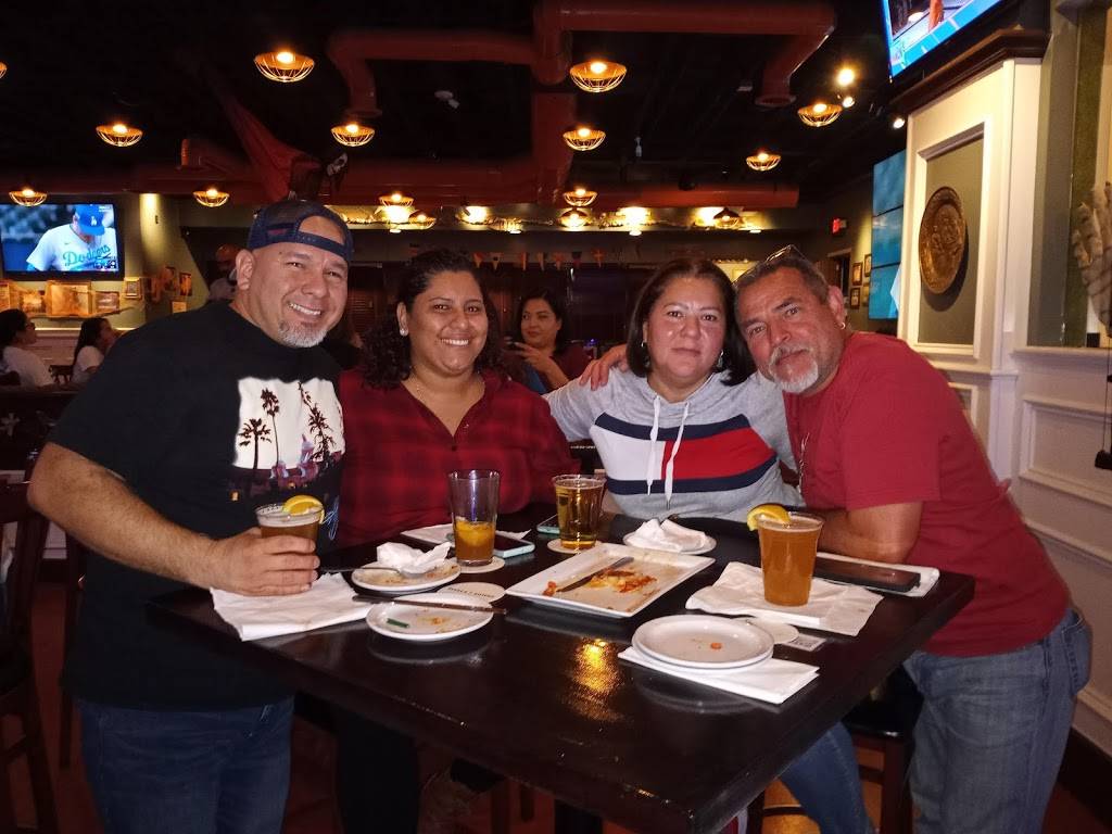 Cosmos Taverna | restaurant | 12409 Mariposa Rd, Victorville, CA 92395, USA | 7605524131 OR +1 760-552-4131