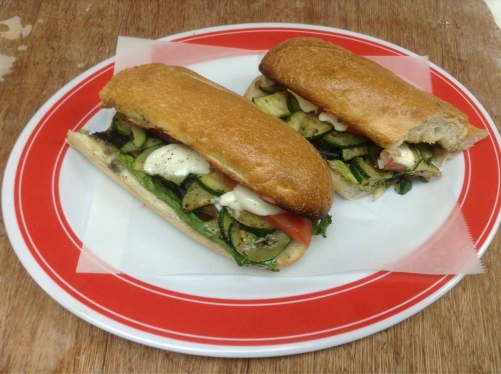 Peters Pizza | restaurant | 558 Chase Ave, Waterbury, CT 06704, USA | 2035276150 OR +1 203-527-6150