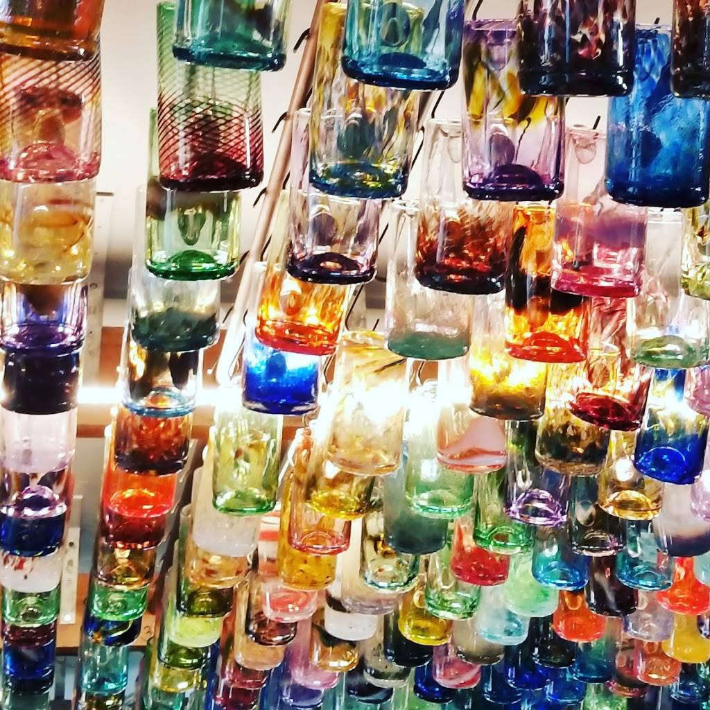 Rose Alley Ale House | restaurant | 94 Front St, New Bedford, MA 02740, USA | 5088585123 OR +1 508-858-5123