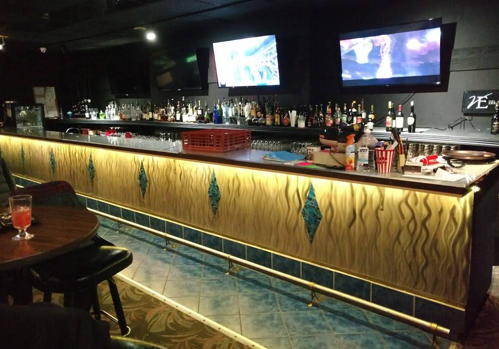 Juliana Restaurant | restaurant | 3001 W Peterson Ave, Chicago, IL 60659, USA | 7733340000 OR +1 773-334-0000