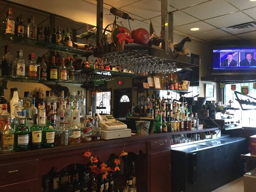 Sagres Restaurant | restaurant | 172 Maple St, Naugatuck, CT 06770, USA | 2037295064 OR +1 203-729-5064