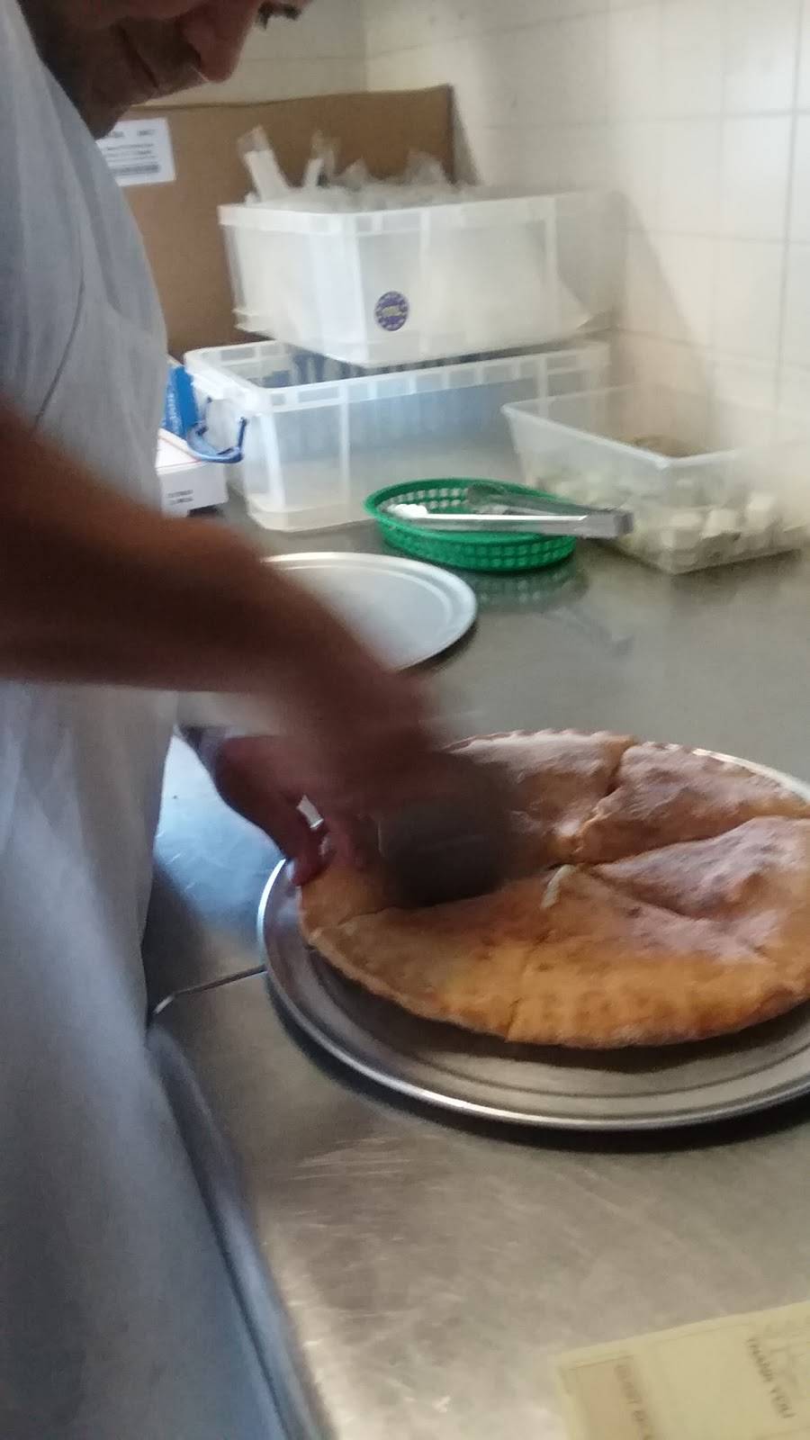 Armettas Italian Grill and Pizzeria | restaurant | 5524 Staples Mill Plaza, Dale City, VA 22193, USA | 7038789977 OR +1 703-878-9977