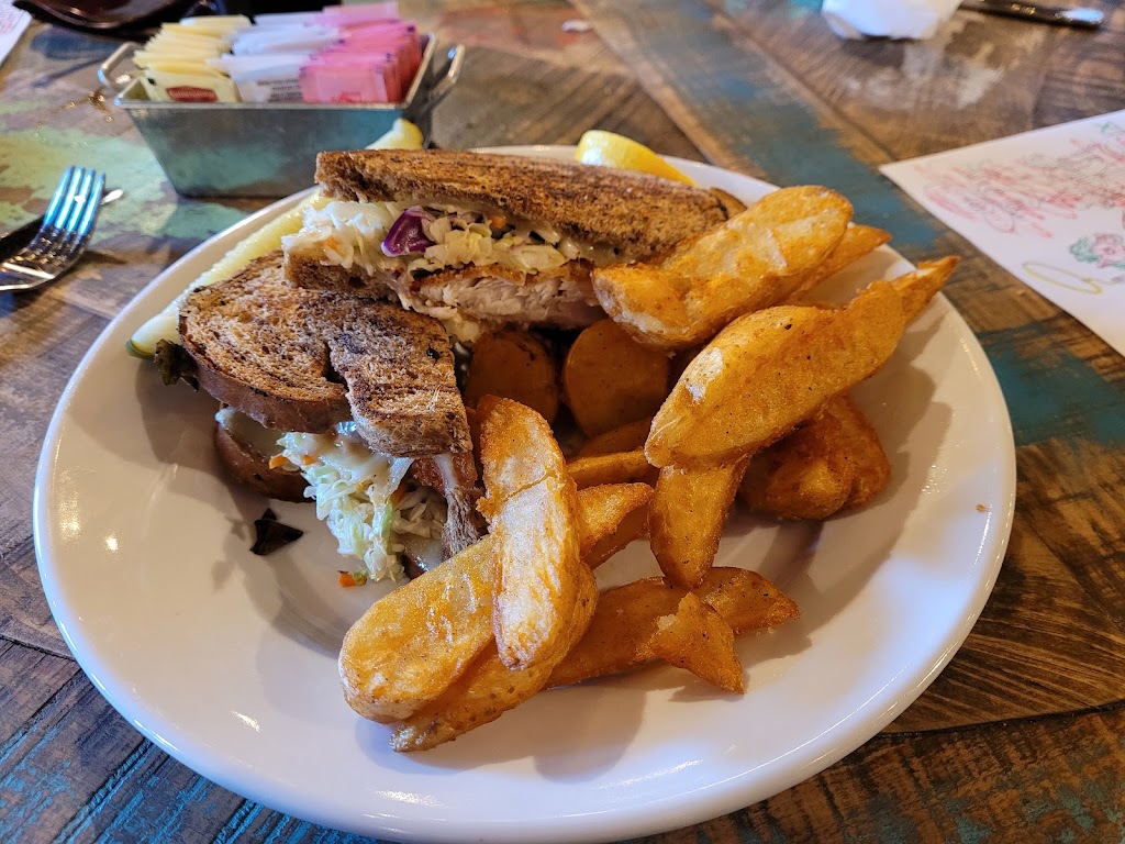 Cherokee Ranch Land & Cattle Co. | restaurant | 112 E Cherokee Ave, Enid, OK 73701, USA | 5802975084 OR +1 580-297-5084