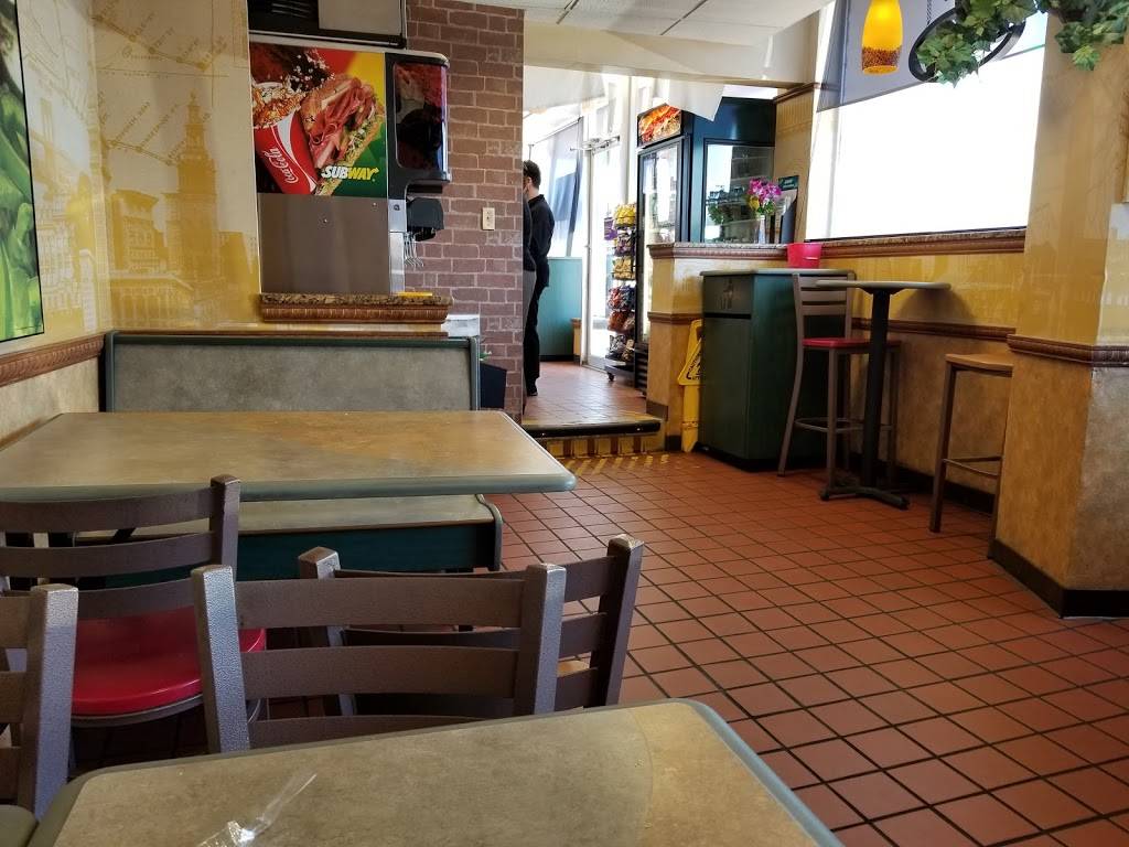 Subway | restaurant | 1500 S Babcock St, Melbourne, FL 32901, USA | 3217233626 OR +1 321-723-3626
