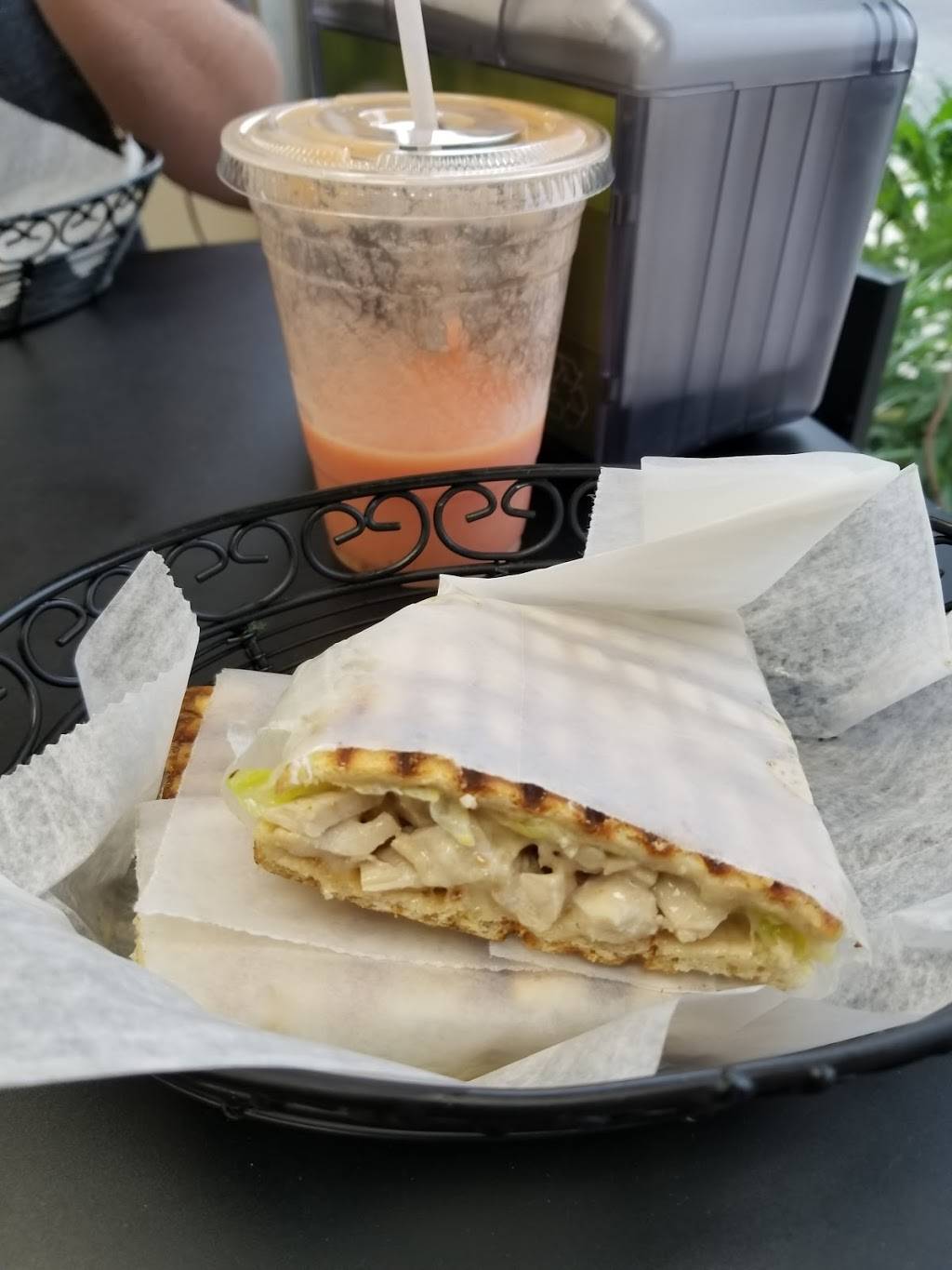 The Juice House | restaurant | 558 Kimball Ave, Yonkers, NY 10704, USA | 9144104999 OR +1 914-410-4999