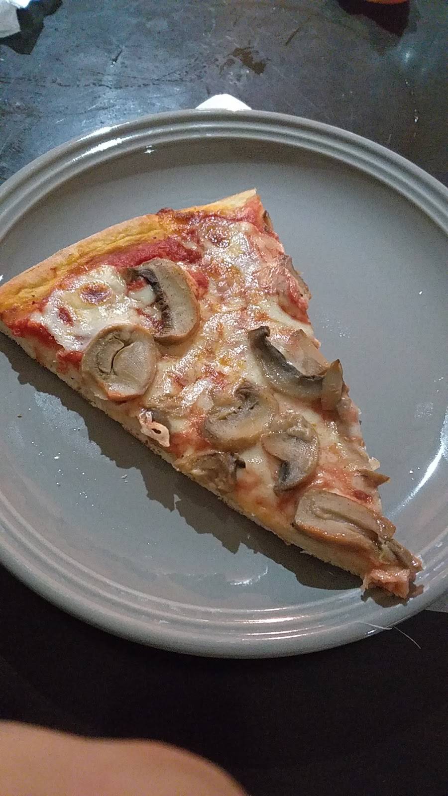 Adrianos Pizza | restaurant | Jalisco 914, Constitución (Ampl. Constitución), 22710 Rosarito, B.C., Mexico | 016616123438 OR +52 661 612 3438