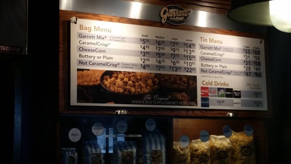 Garrett Popcorn Shops | meal takeaway | O’Hare International Airport 9600 North Mannheim Road, Arrivals - Terminal 5 M10, Chicago, IL 60666, USA | 8884767267 OR +1 888-476-7267