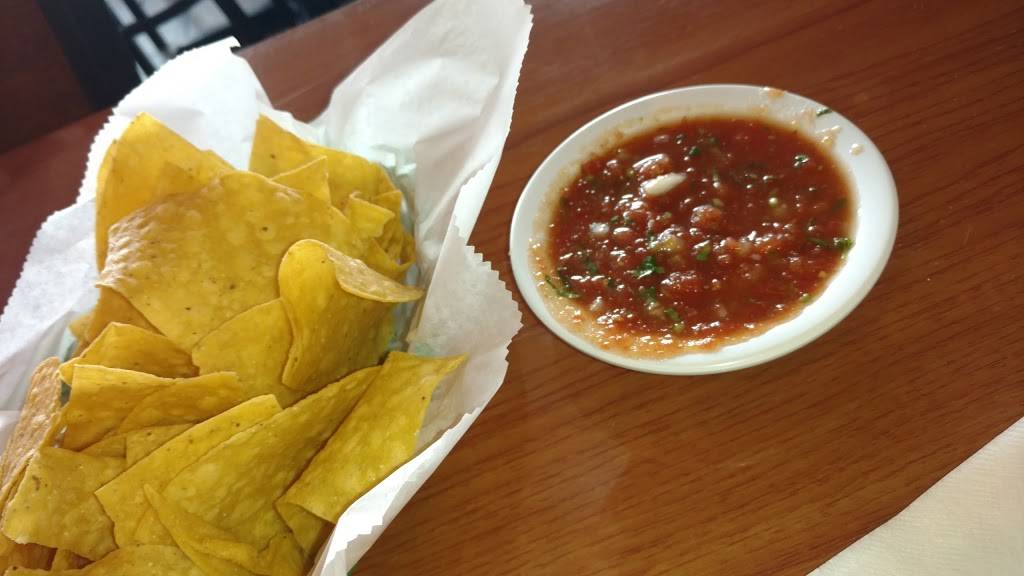 La Casa Taqueria | restaurant | 76 Dover Crossing Rd, Clarksville, TN 37042, USA | 9316479300 OR +1 931-647-9300
