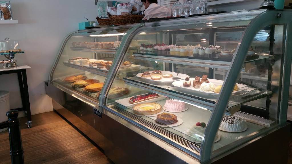 Clasica Victoria | restaurant | 638 Crandon Blvd, Key Biscayne, FL 33149, USA | 7868038536 OR +1 786-803-8536