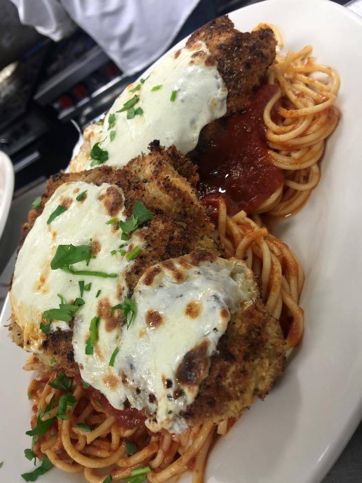 Tozzis Restaurant of Magnolia | restaurant | 144 N Main St, Magnolia, OH 44643, USA | 3309154993 OR +1 330-915-4993