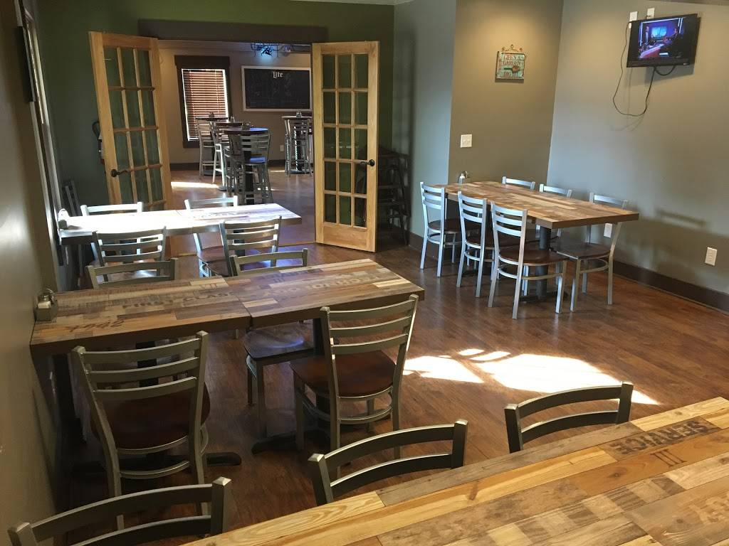 Boondocks Sports Bar & Grill | restaurant | 4201 us Old US hwy 221 s, Marion, NC 28752, USA | 8287568300 OR +1 828-756-8300