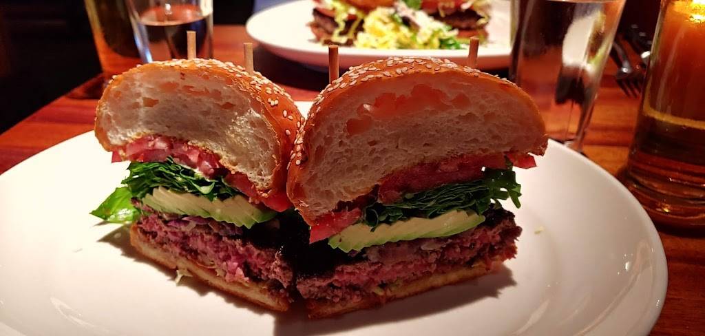 Houstons | restaurant | 1550 Rosecrans Ave A, Manhattan Beach, CA 90266, USA | 3106437211 OR +1 310-643-7211