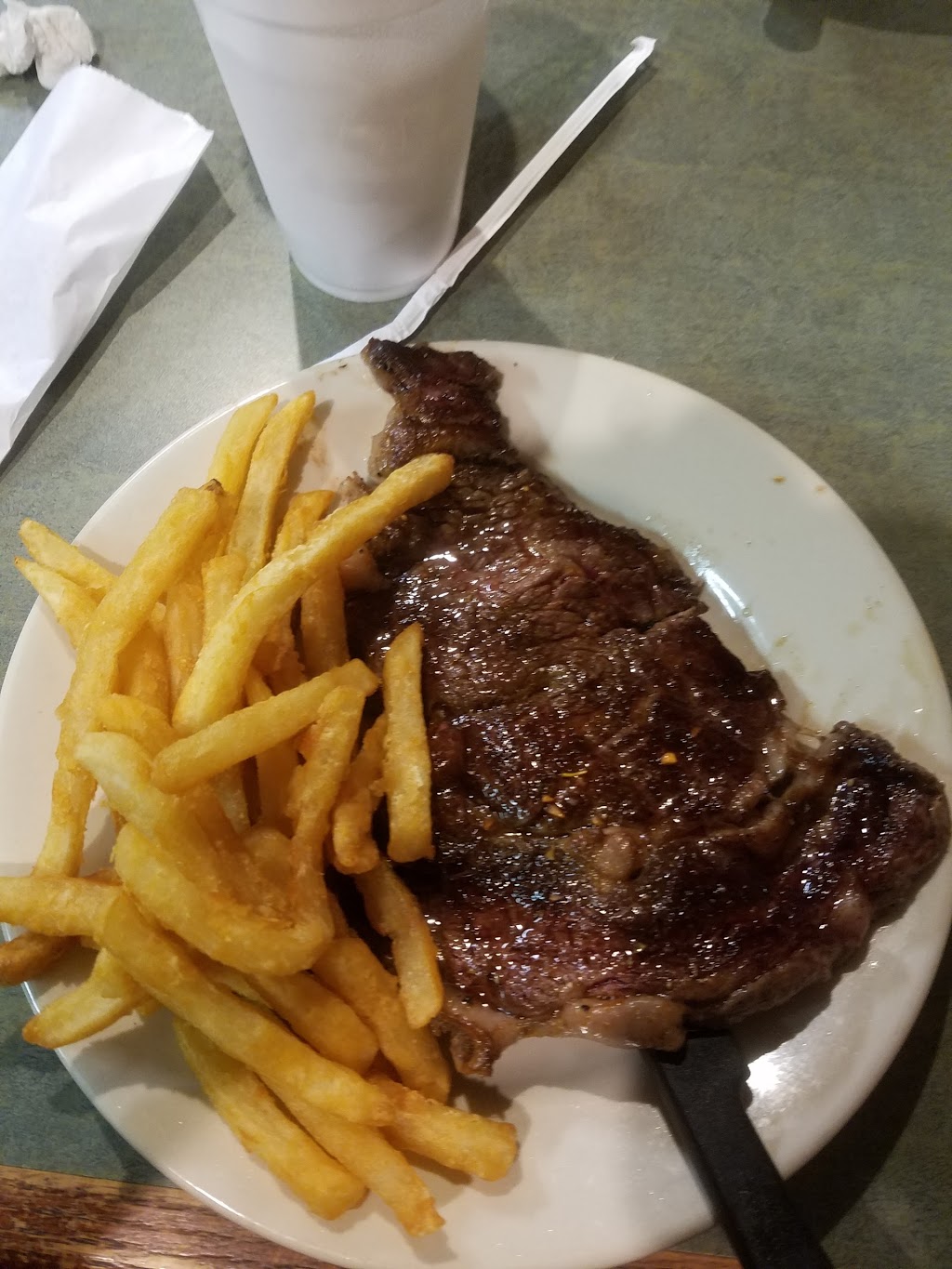 Billys Place | restaurant | Ochlocknee, GA 31773, USA | 2295745018 OR +1 229-574-5018