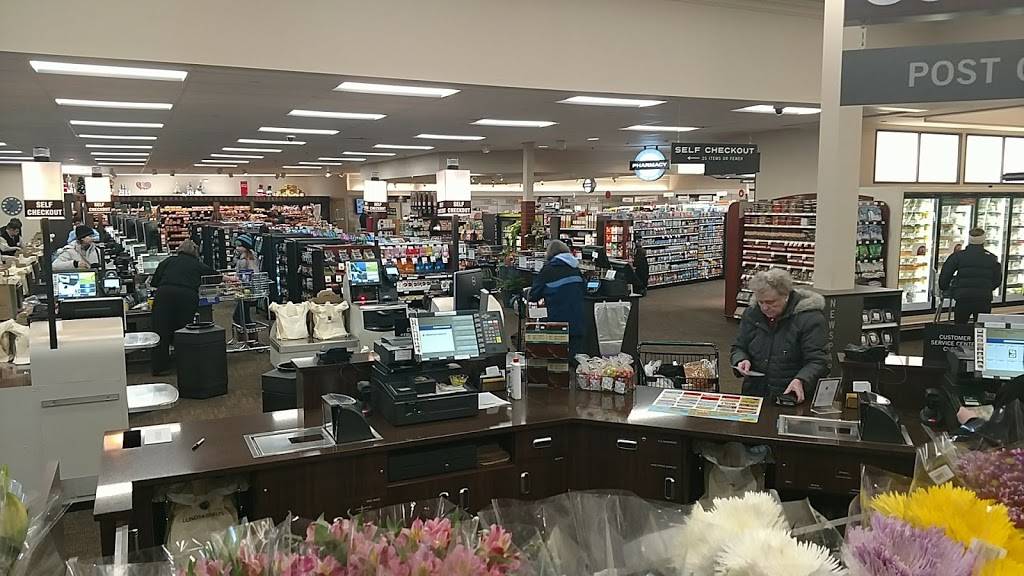 Lunds & Byerlys Chanhassen | meal takeaway | 800 W 78th St, Chanhassen, MN 55317, USA | 9524741298 OR +1 952-474-1298